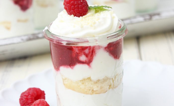 Himbeer-Mascarpone-Törtchen aus dem Glas