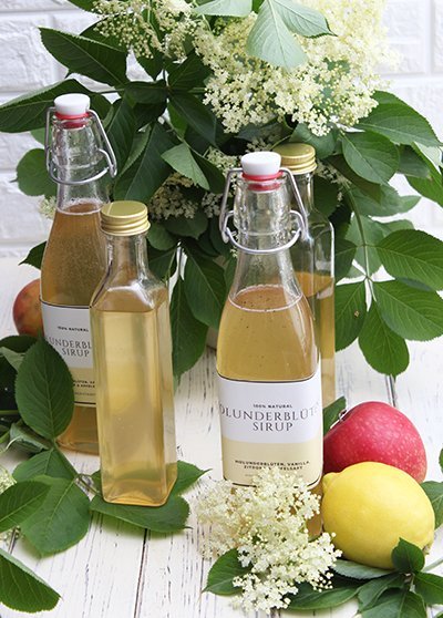 Holunderblütensirup mit Zitrone, Vanille &amp; Apfelsaft Rezept