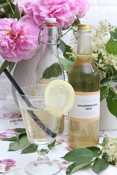 So machst du das Beste Holunderblütensirup Rezept 9