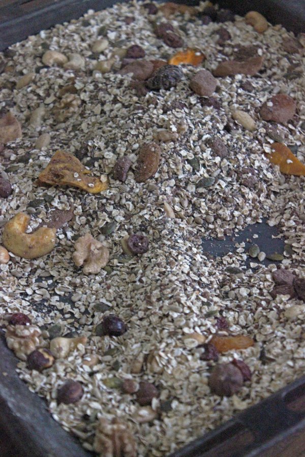 So geht das granolapulver á la jamie oliver für superfood 3