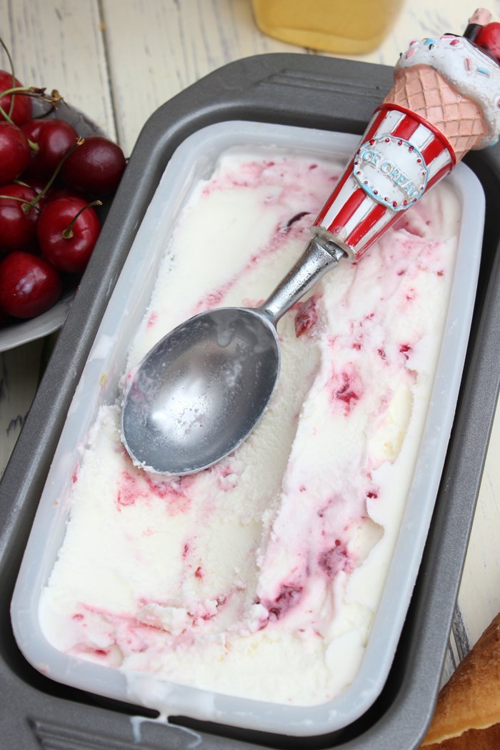 Joghurt Holunder Eis Mit Kirschen Selber Machen