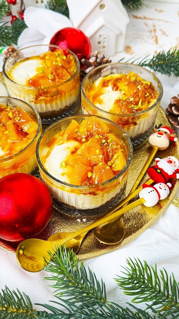 Joghurt-Orangen-Creme mit Lebkuchen Dessert im Glas