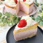 IMG Kaese Sahne Torte mit Erdbeeren Rezept 11