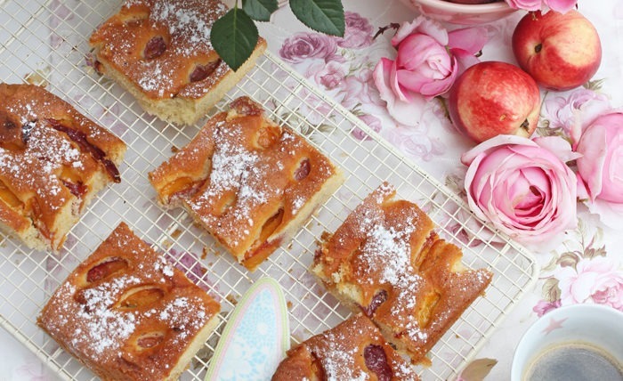 IMG Karamellisierter Nektarinenkuchen mit Rosmarin 4