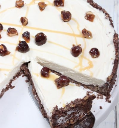 Himbeer-Heidelbeere-Joghurt-Torte mit Popcornboden – No Bake Cake