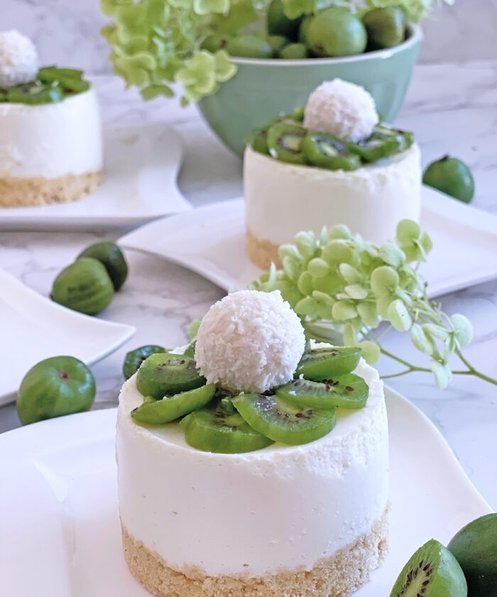 Cremige Kiwi-Kokos-Frischkäse-Törtchen ohne Backen