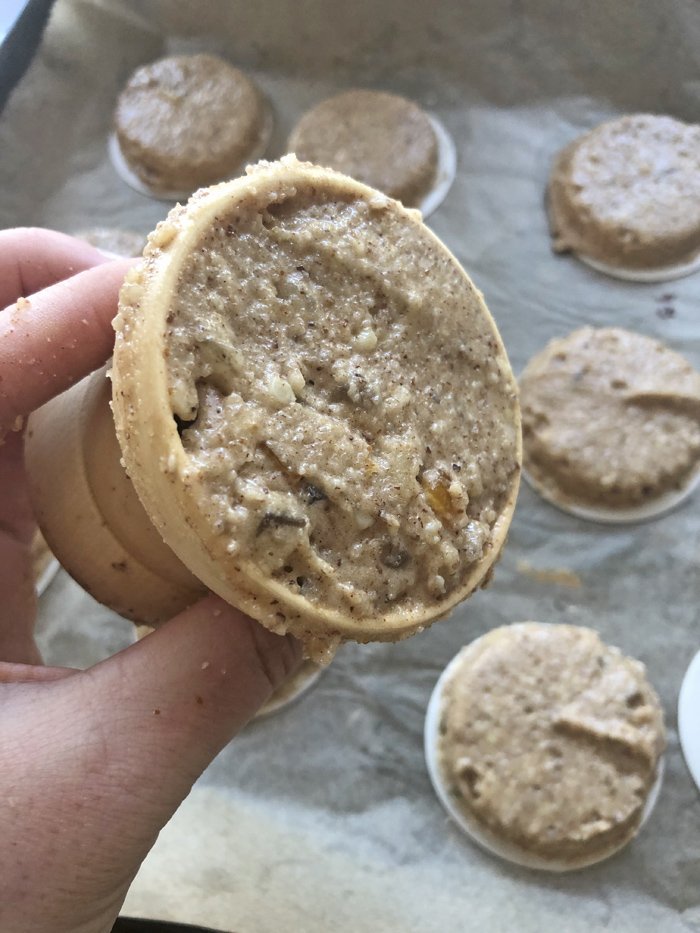 Klassisches Elisenlebkuchen Rezept mit Schokolade überzogen - Ohne Mehl!