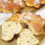 IMG Kleeblaetter aus Hefeteig mit Rosinen 01