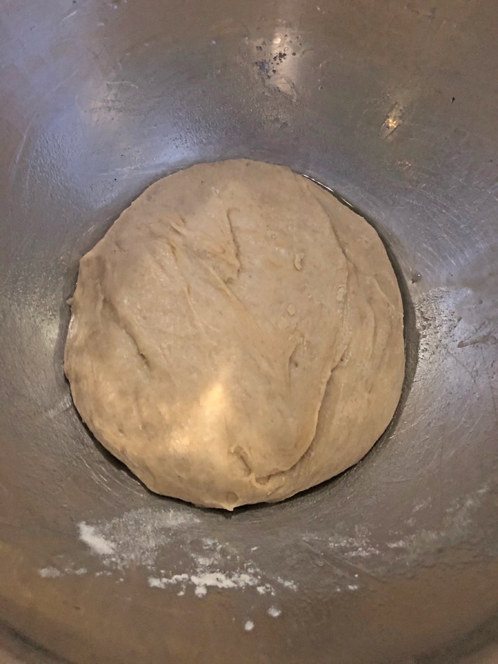 Knoblauch-Kräuterbutter-Brötchen Rezept