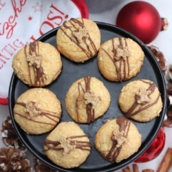 Knusperkugeln mit maltesers gefüllt zu weihnachten 2