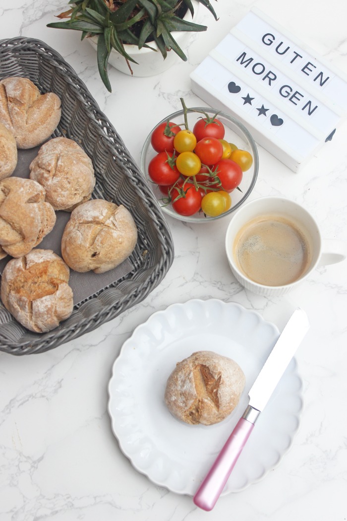 Dinkel-Roggen Brötchen selber machen