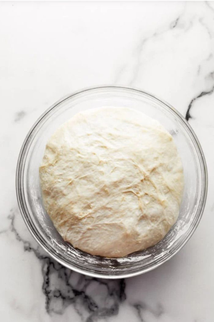 Knuspriges Brot Rezept mit Nur 4 Zutaten - Leicht gemacht