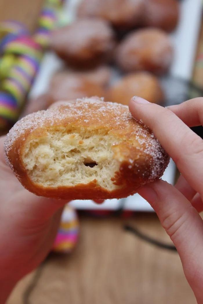 Die gefüllten Krapfen, Kreppel oder Berliner sind los!