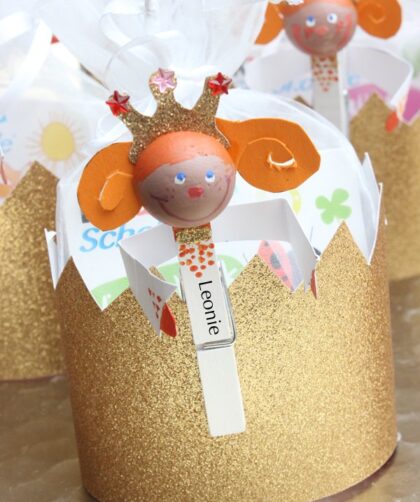 IMG Kreatives Gastgeschenk DIY Prinzessinnen als Kronen mit kinder Schokolade zum Kindergeburtstag 15