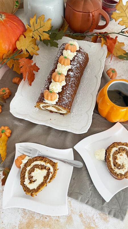 Kuerbis Biskuitrolle mit cremiger Fuellung Rezept 09