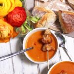 IMG Kuerbis Tomaten Suppe Haehnchenspießen Pane di Como TL