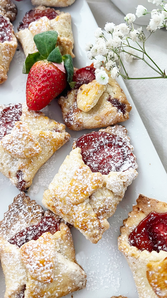 Himmlische liebesbrief kekse mit erdbeeren - love letter cookies,mürbeteig, kekse, valentinstag, muttertag, gebäck