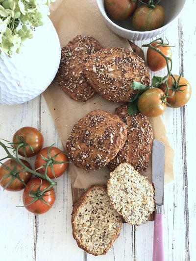 Leckere Saatenbrötchen Rezept als Low Carb und klassisch 9