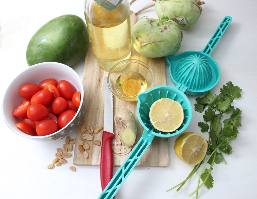 Kohlrabisalat mit Mango und Tomaten - Lurch Spiralschneider