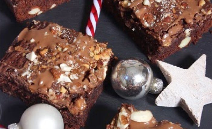 IMG Mandel Brownies weihnachtliches Rezept 4