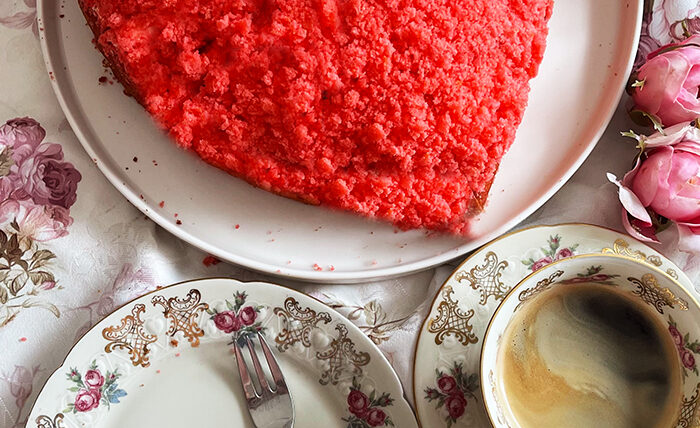 IMG Maulwurfkuchen in Herzform mit Mascarpone Sahne Creme 06