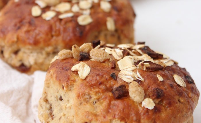 IMG Müslibrötchen mit Früchte Müsli 10