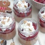 IMG Nougat Lebkuchen Panna Cotta mit Kirschsoße Dessert im Glas TL