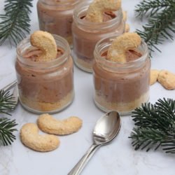 IMG Nuss Nougat Cheesecake mit Vanillekipferl 11