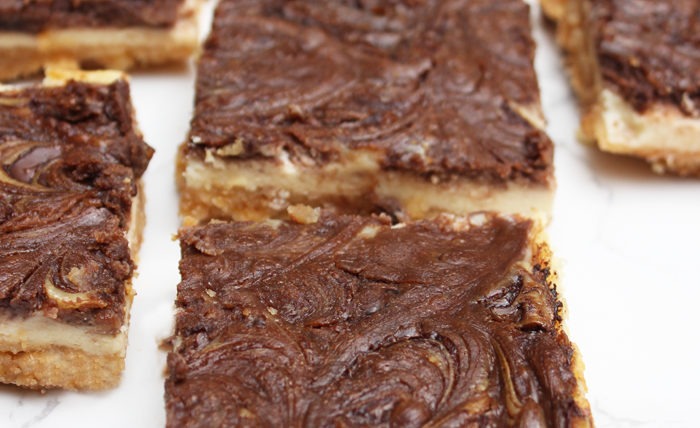 IMG Nutella Swirl Kaesekuchen Schnitten Rezept