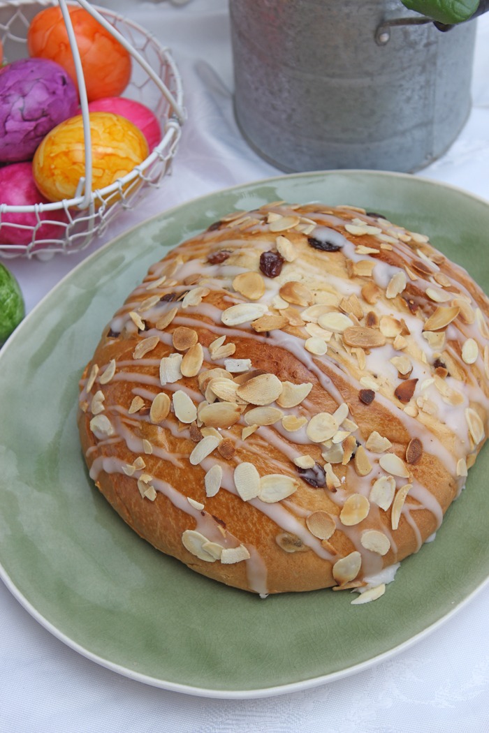 Osterbrot backen