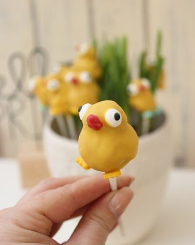 Osterküken-Cake Pops zu Ostern: So einfach machst du 12 niedliche Cake Pops zum Osterfest 1 IMG Osterküken Cake Pops zu Ostern TL