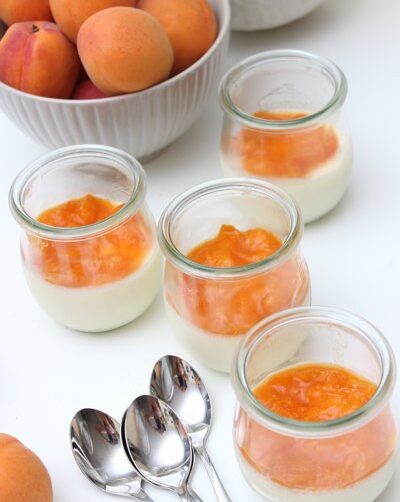 IMG Pannta Cotta mit Aprikosenmus Dessert im Glas TL