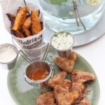 IMG Parmesan Süßkartoffel Wedges Chicken Wings Parmesan Joghurt Dip in der Heißluftfritteuse VitAir Turbo von Klarstein 5 bearbeitet 2