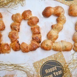 IMG Pizzabaellchen als Number Brot pull apart Rezept 04
