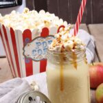 IMG Popcorn Apfel Milkshake mit Vanilleeis und Karamellsoße TL