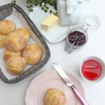 Schnelles Quarkbrötchen-Rezept: Unglaublich fluffig und in nur 25 Minuten fertig!