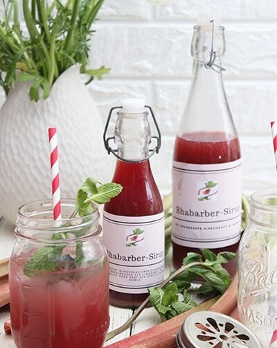 IMG Rhabarber Sirup Rezept selbstgemacht 8