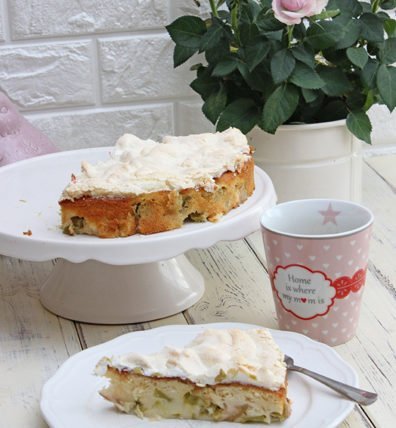 Leckerer Rhabarberkuchen mit Baiserhaube nach Omas Art 2