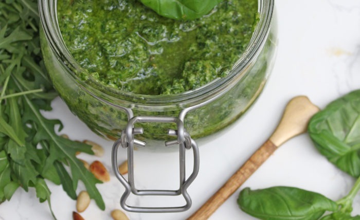 IMG Rucola Pinienkerne Pesto 3