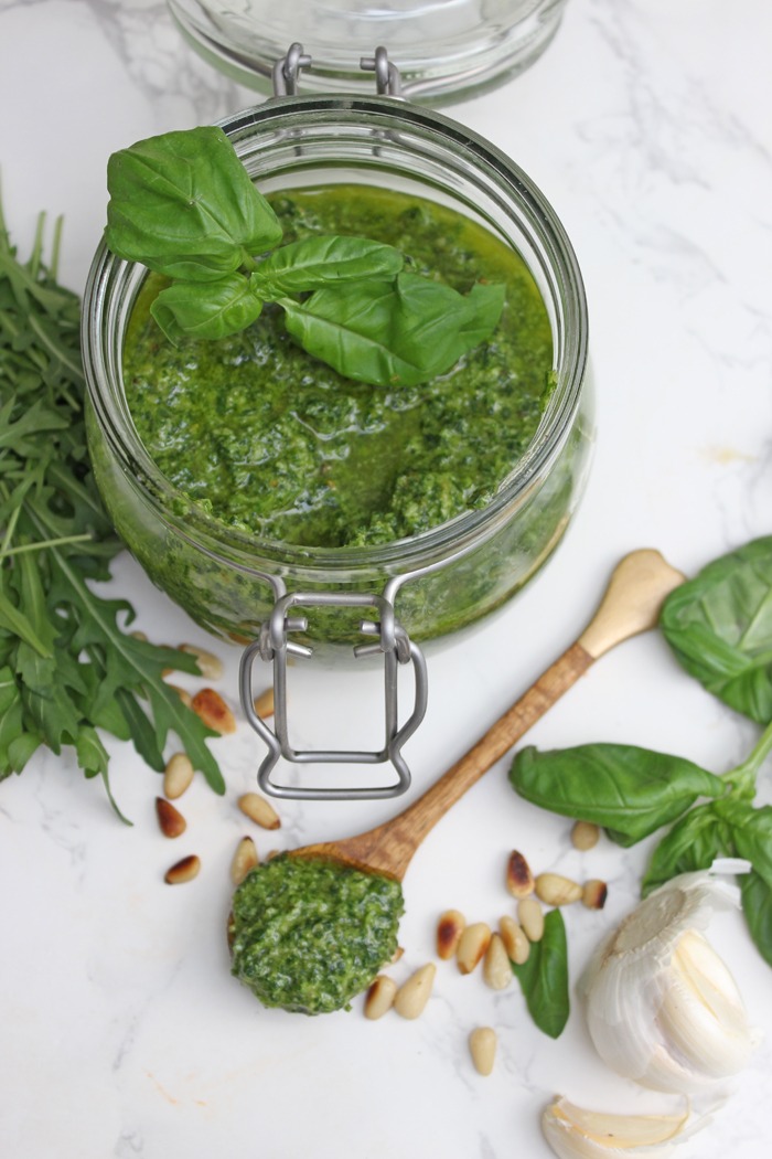 Das beste leckerste Rucola-Pinienkerne-Pesto Rezept 1