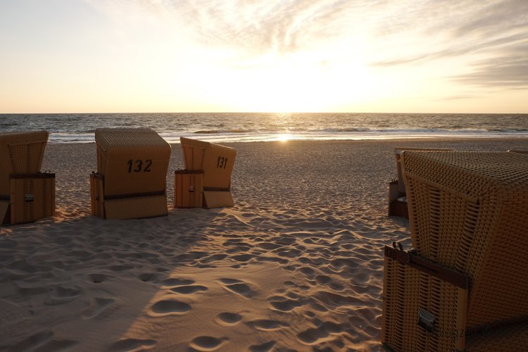 Vier Buchstaben für Urlaub ... SYLT 