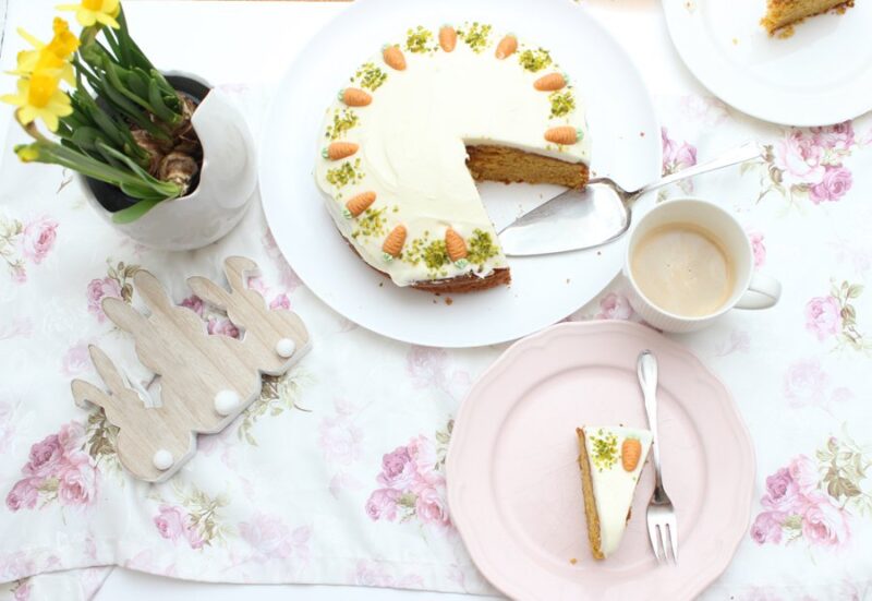 Saftiger Karottenkuchen zu Ostern Rezept 10