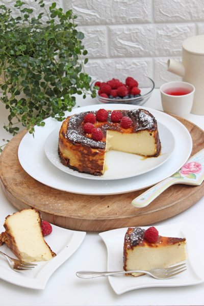 San Sebastian Cheesecake: Unwiderstehlich cremig und lecker 1 San Sebastian Cheesecake Rezept