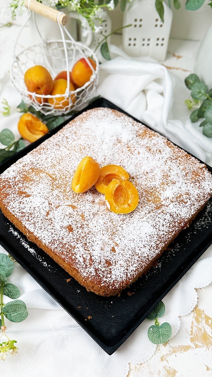 Schneller Aprikosenkuchen vom Blech nach Omas Art