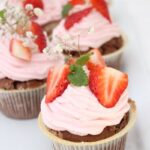 IMG Schokoladen Erdbeer Cupcakes TL