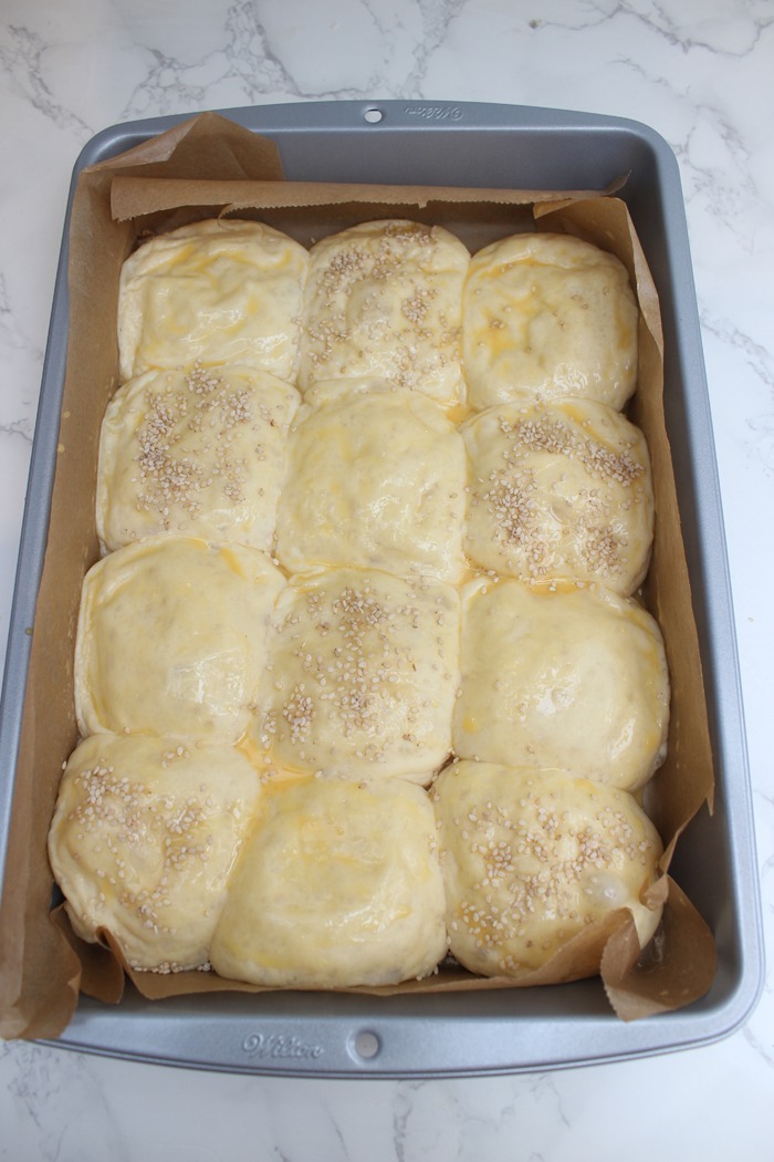 Leckere fuffige und lockere Sesambrötchen