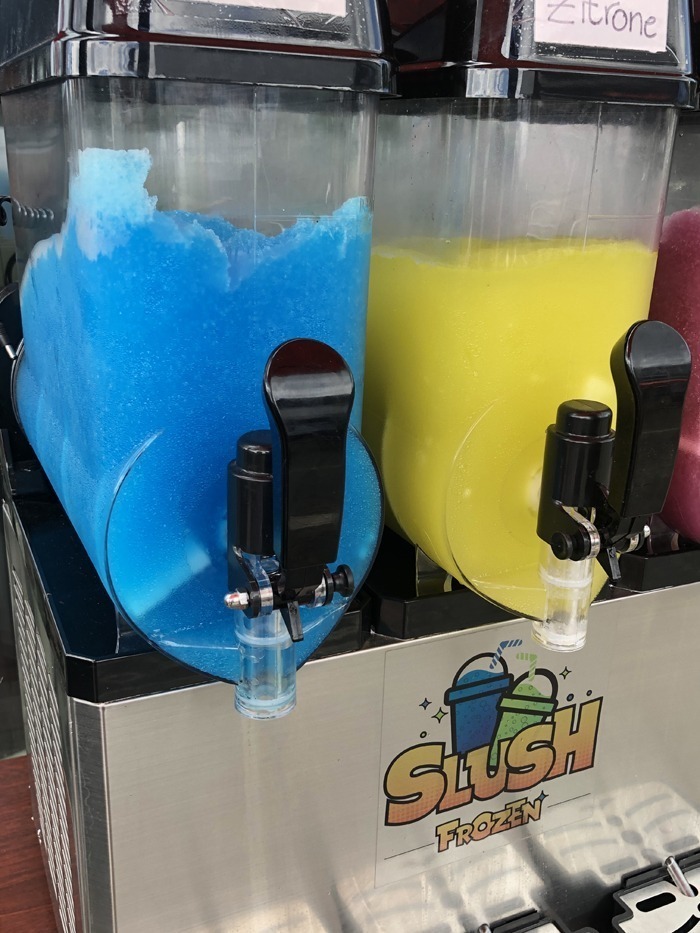 Beeren Slush-Eis selber machen mit und ohne Slush Maschine