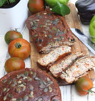 IMG So machst du ein Tomaten Paprika Brot in zwei Varianten Low Carb und klassisch TL