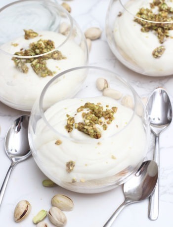 Sponge cake mit milchcreme