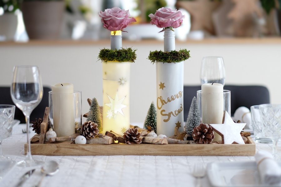 Upcycling-DIY | Stilvolle beleuchtete weihnachtliche Vasen mit Bree Wein 6